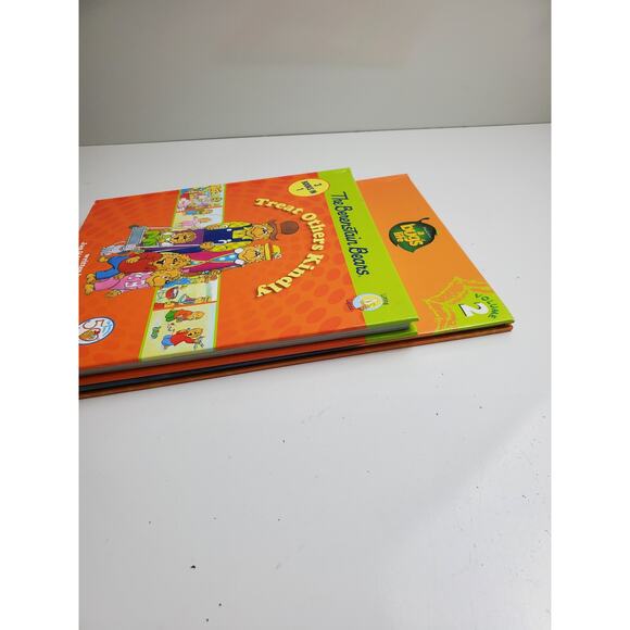 The Berenstain Bears 50th Anniversary 3in1 & Disney A Bug's Life Lot of 2 Books - Picture 4 of 4